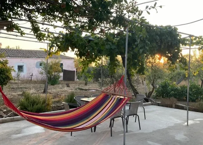 Theros Garden House